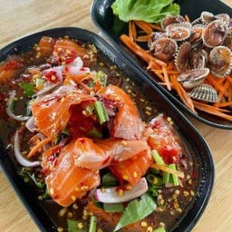 ยำแซลม่อน