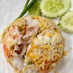 ข้าวผัดทะเล