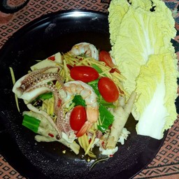 ยำๆกับกระเพรา