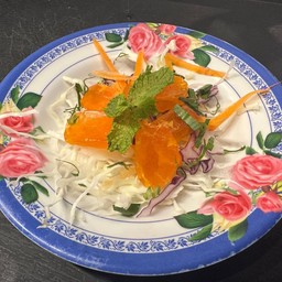 ยำไข่แดงเค็ม 20 บาท