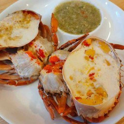 ปูไข่นึ่งนมสด