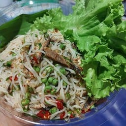 ร้านข้าวยำปลาทูดูใจ @ตามสั่ง