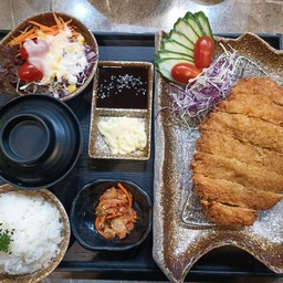บูตะ คัตสึเซ็ต