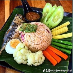 ข้าวผัดน้ำพริกปลาทู