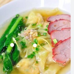 เกี๊ยวน้ำหมูแดง (ต้มยำ)