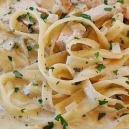 Tagliatelle เห็ดและแฮม