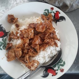 ข้าวทอดกระเทียม