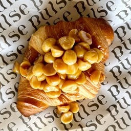 ซอลเท็ต คาราเมล มาคาดาเมีย ครัวซองต์