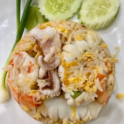 ข้าวผัดทะเล