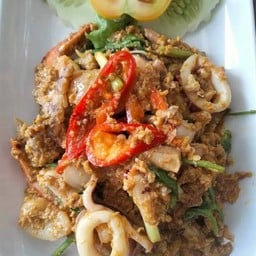 หมึกผัดผงกะหรี่(กับข้าว)