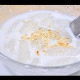 ครองแครงลูกชิด กะทิข้นคลัก