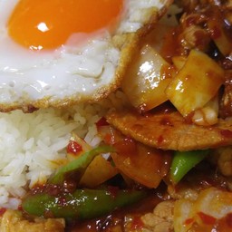 ข้าวราดผัดพริกเผาไข่ดาว