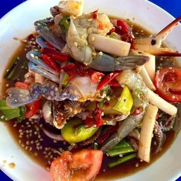 ยำสามเกลอ ปูม้า+แซลม่อน+กุ้งสด