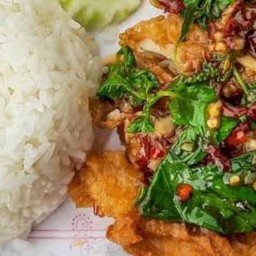 ข้าว-กะเพราไก่กรอบ