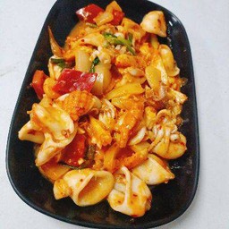 หมึกผัดไข่เค็ม