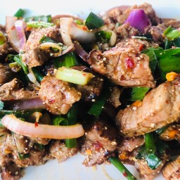 พล่าเนื้อ