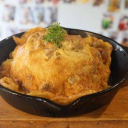 ข้าวไข่เจียวแหนมพริกแห้ง