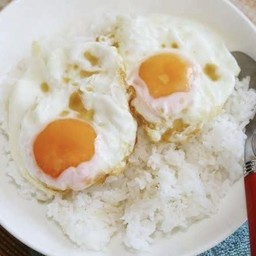 ข้าว+ไข่ดาว 2 ฟอง