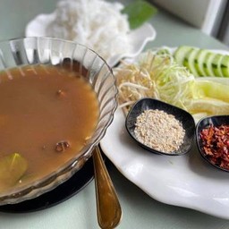 ขนมจีนน้ำยาปลาร้า