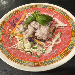 ยำหมูเด้ง 20 บาท