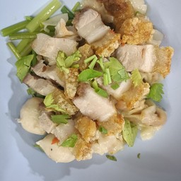 เกี๊ยวหมูกรอบ