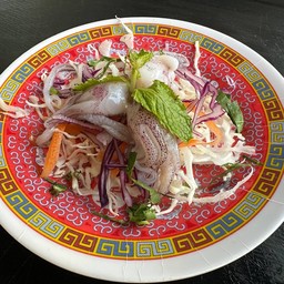 ยำหนวดหมึก 20 บาท