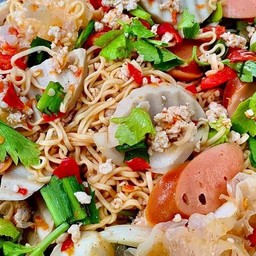 ยำมาม่ารวมมิตร.