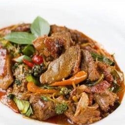 เป็ดอบรมควันผัดเผ็ดราดข้าว