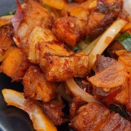 พริกเผาหมูกรอบ (เป็นกับ)