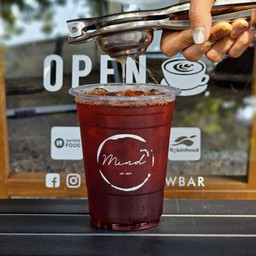 ชาดำเย็นน้ำผึ้งมะนาว (Black tea honey lemon)