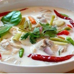 ต้มข่าไก่