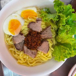 ฟ.เฟิร์ส เตี๋ยวไก่