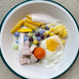 บัวลอยทรงเครื่อง+ไข่หวาน+ไข่เค็ม (จัดเต็มจัมโบ๊)