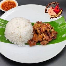 ข้าวสวยหมูกระเทียมทอดซีอิ๊ว
