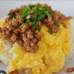 ข้าวไข่เจียวบุฟเฟ่ต์ บ้านขนม