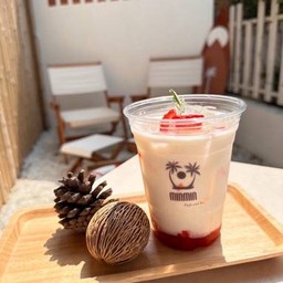 Strawberry Fresh Milk