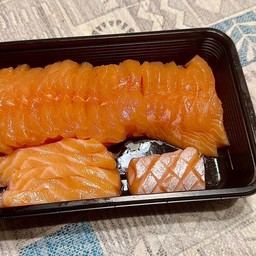 แซลม่อนสด 200 กรัมแบบแล่