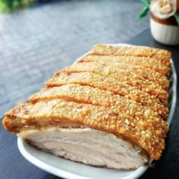 หมูกรอบ นายสุภาพ