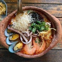 นิดาฮาลาลโจ๊ก หทัยราษฎร์ 15(ร้านเดียวกับร้านซ่อมมอเตอร์ไซค์)