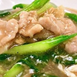 ราดหน้าหมู