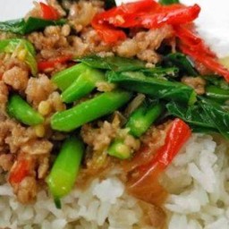 ผัดผักคะน้าหมูชิ้น