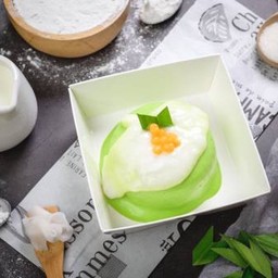 เค้กใบเตย สังขยาลาวามะพร้าวอ่อน