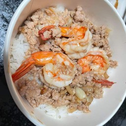 กะเพรา Lucky13 พหลโยธิน48 1/1