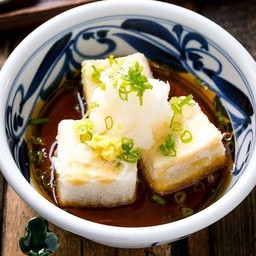 Age Dashi Tofu/เต้าหู้นิ่มราดน้ำเทมปุระ