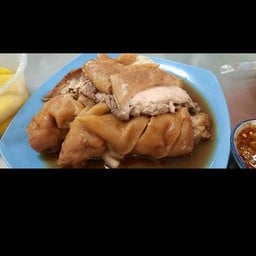 ขาหมูพะโล้พิเศษ