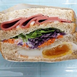 แซนวิชสุขภาพไข่ดาวโบโลน่า