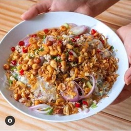 ยำวุ้นเส้นโบราณ