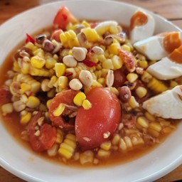 ตำข้าวโพดไข่เค็ม