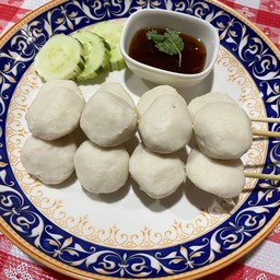 ลูกชิ้นหมูเมืองทอง