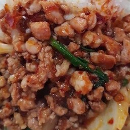พริกเผาหมูสับ-ราดข้าว